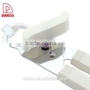 White PP Handle Can Opener With Iron Plating thumbnail-3