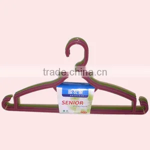 Plastic Hangers For Clothes thumbnail-1