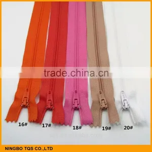 High Quality 3# 5# Close End Plastic Zipper For Bags thumbnail-1