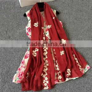 2017 Best Selling Floral Pattern Embroidery Scarf Cotton Muslim Hijab Scarf thumbnail-3