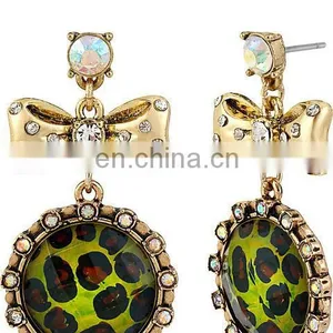 Green Colour Tortoise Bowknot Shaped Crystal Earrings LDE3077 thumbnail-1
