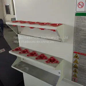 China Used Cnc Vertical Automatic Working Machining Center thumbnail-2