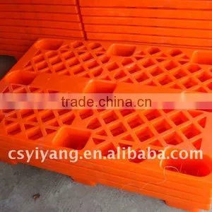Used Plastic Pallet thumbnail-1