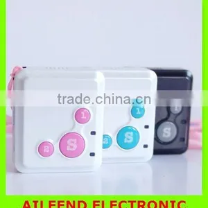 GSM GPRS Handheld Mini GPS Locator,With SOS Key 2-ways Calling GPS Tracker for Children thumbnail-3