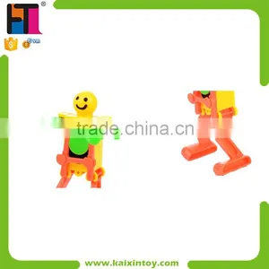 Funny Plastic Wind Up Robot thumbnail-4