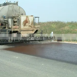 ASPHALT DISTRIBUTOR 12000L FULL-AUTO TYPE HOWO TRUCK thumbnail-2