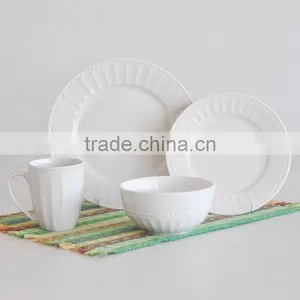 Promotional 2017 Wholesale Porcelain Embossed Dinner Set With Gold Rim thumbnail-3