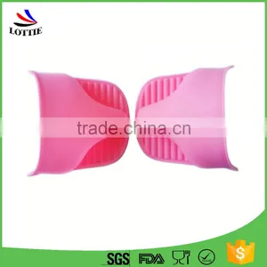 China Manufacturers Food Grade Heat Insulation Eco-friendly Non-toxic Microwave Oven Gloves thumbnail-1