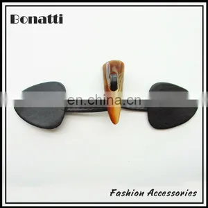 High Quality Genuine Leather Horn Toggle Buttons thumbnail-1