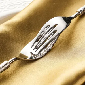 Ins Vintage Mirror 304 Stainless Steel Bark Texture Knife, Fork, Spoon, Western Food Spoon, Steak Knife, Fork, Dessert Spoon thumbnail-4