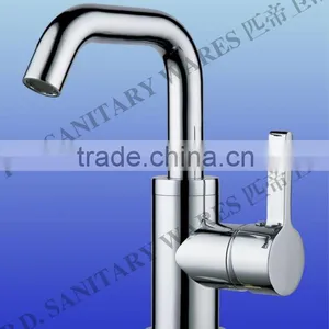 Luxury Faucet thumbnail-1
