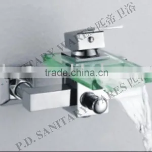Glass Waterfall Bath Faucet thumbnail-1
