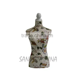 Flower and Branch Printing Elastic Fabric Female Mannequin thumbnail-1
