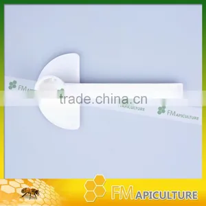 Plastic Bee Feeders ; Bee Feeders ; Environmental Plastic Bee Feeders thumbnail-3