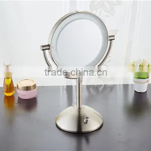 Double-sided Battery-operated Makeup Mirror With 3X Magnification, LED Mirror thumbnail-2