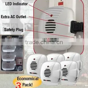 Bell and Howell Ultrasonic Pest Repellers With Extra Outlet thumbnail-1