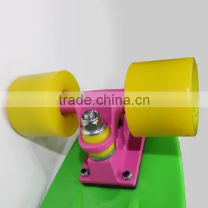 HSJ52 New Design Fish Plastic Skateboards 22 Inch Good Quality Skate Board thumbnail-2
