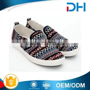 Fashion Man Casual Flat Canvas Shoes Sport Shoes 2017 thumbnail-1