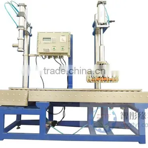 Weighing Type Paint Liquid Semi-automatic Filling Machine thumbnail-1
