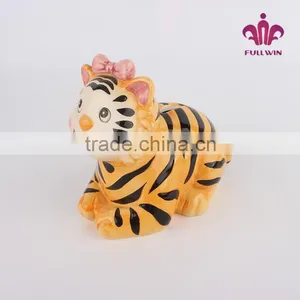 Money Saving Box Money Box With Key thumbnail-5