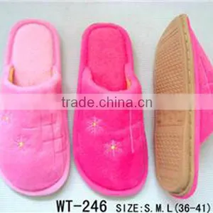 Winter Indoor Plush Slipper,lady Plush Slipper,plush Slipper in Size S M L thumbnail-1