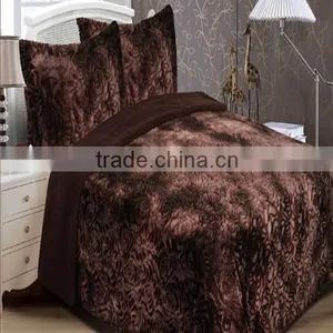 Very Warm and Soft Rose Design PV Plush Throw Blanket & Bedding Set thumbnail-4
