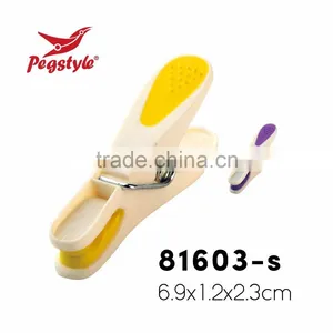 Packed Into Plastic Basket New Material Hanging Colored Peg for Clothes thumbnail-1
