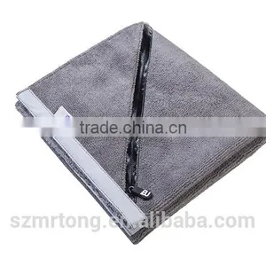 High Quality Embroidery Design 300gsm Zip Pocket Microfiber Sport Towel thumbnail-5