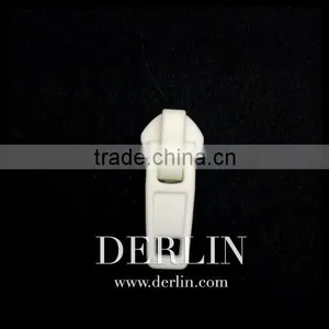 White Waterproof Non-metal Whole Made of Plastic Zip Puller Slider thumbnail-2