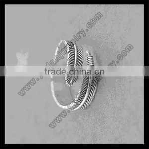 China Factory Custom Engrave Feather Midi Ring thumbnail-2