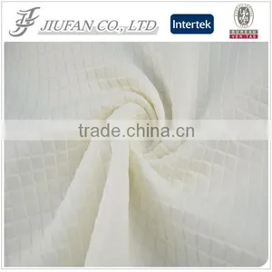 Jiufan Textile Embossed Scuba 100% Polyester Fabric White Checks Jacquard Fabric thumbnail-3