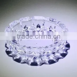 Antique Shining Round Engraved Glass Ashtrays for Wolesale thumbnail-4