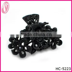 Metal Hair Ornament Black Bear Claw Hair Clip With Bow thumbnail-1