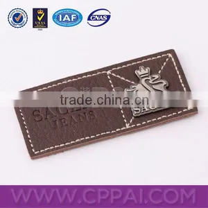 Sewing Lace Down Metal Logo Embossed Leather Label thumbnail-1