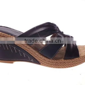 Fashion Ladies Modern Slippers With Comfortable Sole thumbnail-1