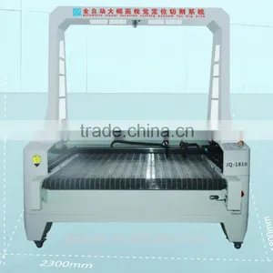 Printing Embroidered Fabric Cloth Automatic Laser Cutting Machine for Sportswear thumbnail-1