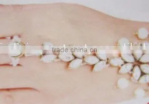 CRYSTAL Beads HANDCOVER GYPSY BRACELET RING Gold Tone thumbnail-4