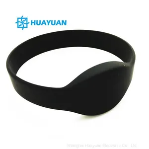 Customized Color Passive NFC Bracelet RFID Silicone Wristband for GYM Fitness Center thumbnail-4