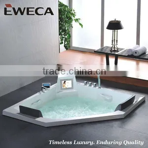 Sexy Hydro Massage Tub thumbnail-1