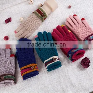 Hot Sale For Christmas Unisex Touch Screen Gloves For Couples 2 Fingertips With Conductive Fiber thumbnail-1