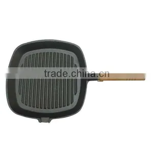 Cast Iron Skillet Wooden Handle thumbnail-1