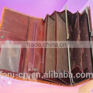 China Factory Wholesale Fashion PU Leather Clutch Purse for Women or Girls thumbnail-4