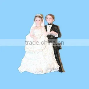 China Custom Made Ceramic Wedding Fridge Magnet thumbnail-1
