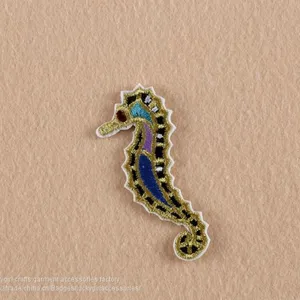 Customized Fashion Design Patagonia Exploration Animal Logo Embroidered Patch thumbnail-2