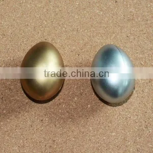 Plastic Party Egg thumbnail-1