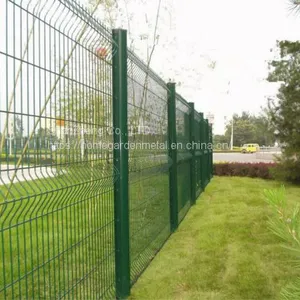 Welded Wire Mesh Fence Panel in Europe Style thumbnail-4