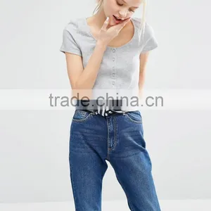 China Apparel Supplier Button-Up Crop Top thumbnail-2