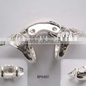 Fashion Two Finger Connecter Ring thumbnail-1