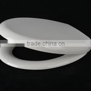Wrapover uf Toilet Lid With Soft Close and Quick Release Functions thumbnail-2