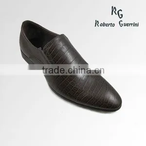 2011 China Fashion Shoe thumbnail-1